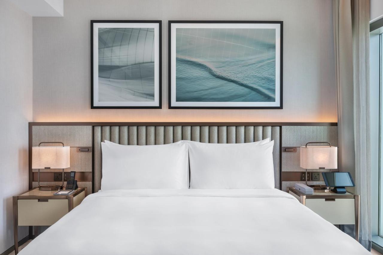 Готель Address Creek Harbour Дубай Екстер'єр фото A guest room at the Hilton Garden Inn