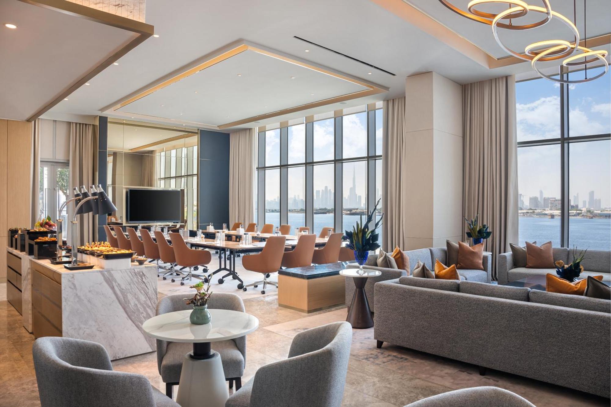 Готель Address Creek Harbour Дубай Екстер'єр фото The Executive Lounge at the Westin Dubai
